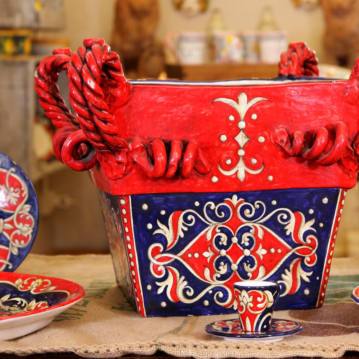 Set Rinascimento fiorentino: tavola allestita con il servizio Ricco rosso e blu (3)