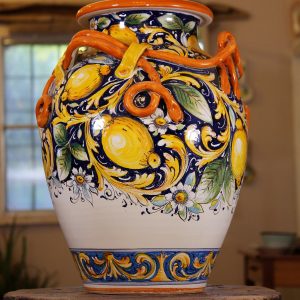 Set Positano: servizio a limoni su fondo blu in credenza (2)