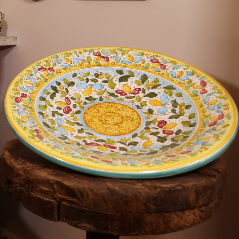 Set Giardino di Boccaccio: tavola apparecchiata con il servizio fiorito pastello (4)